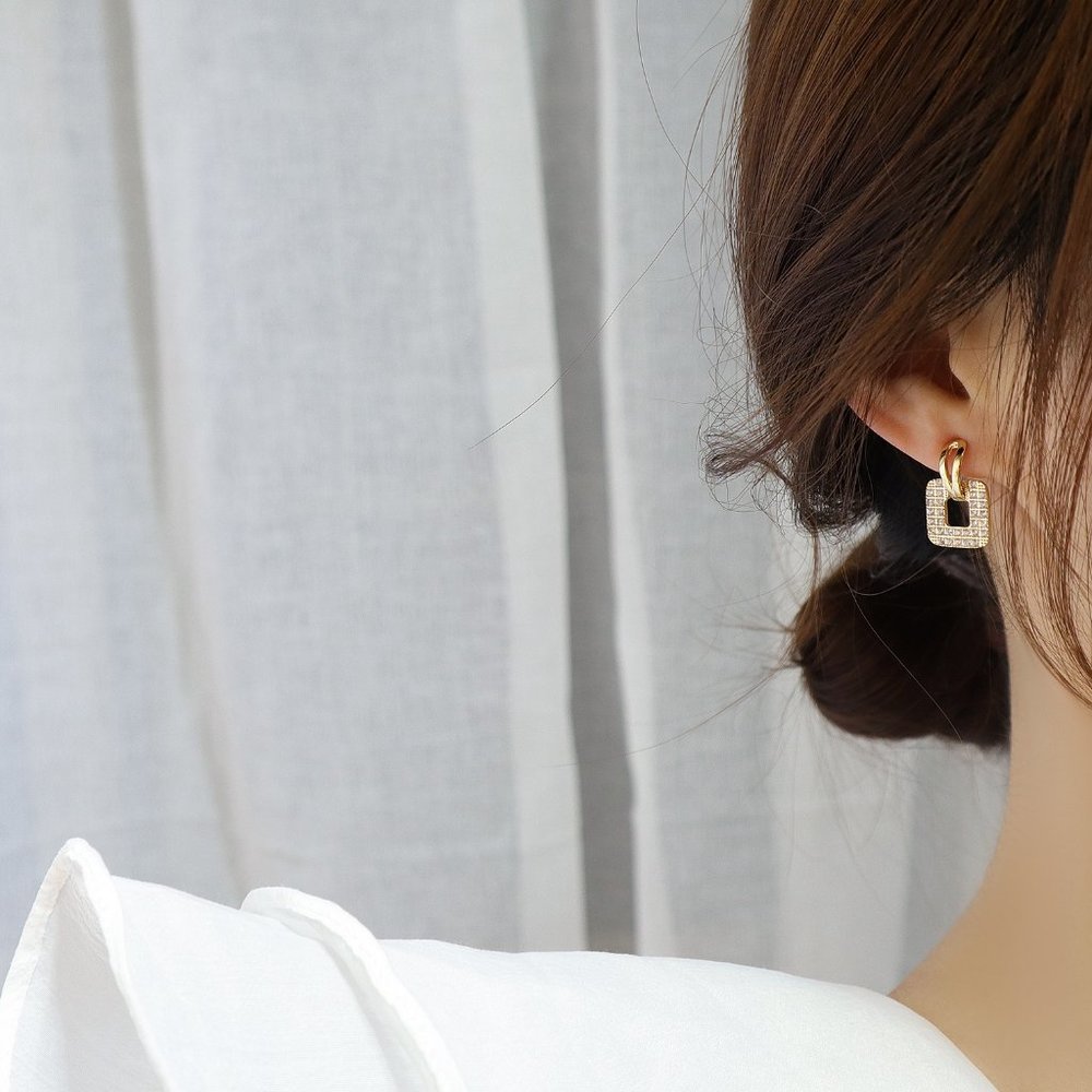 NEW 14K Gold Plated Round Diamond Square Earrings - Picture 2 of 6